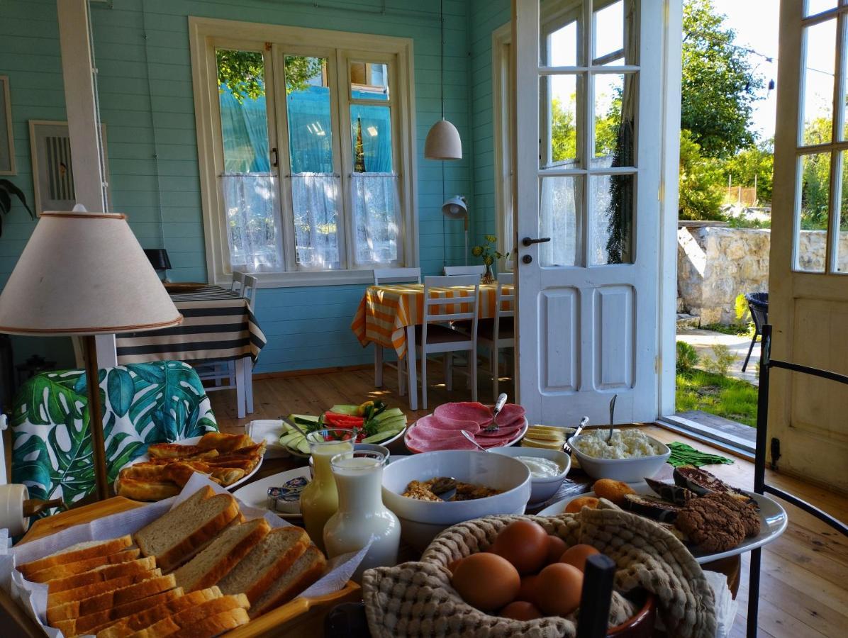 Brotseulebi Hotel Ambrolauri Eksteriør billede
